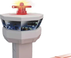 MATTEL Matchbox Action Drivers Matchbox Flughafenabenteuer Mit 1 Fahrzeug Und... -Bekleidungsgeschäft mattel matchbox action drivers matchbox flughafenabenteuer mit 1 fahrzeug und 4