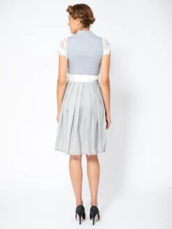 Bekleidungsgeschäft -Bekleidungsgeschäft melega dirndl xara in grau 1