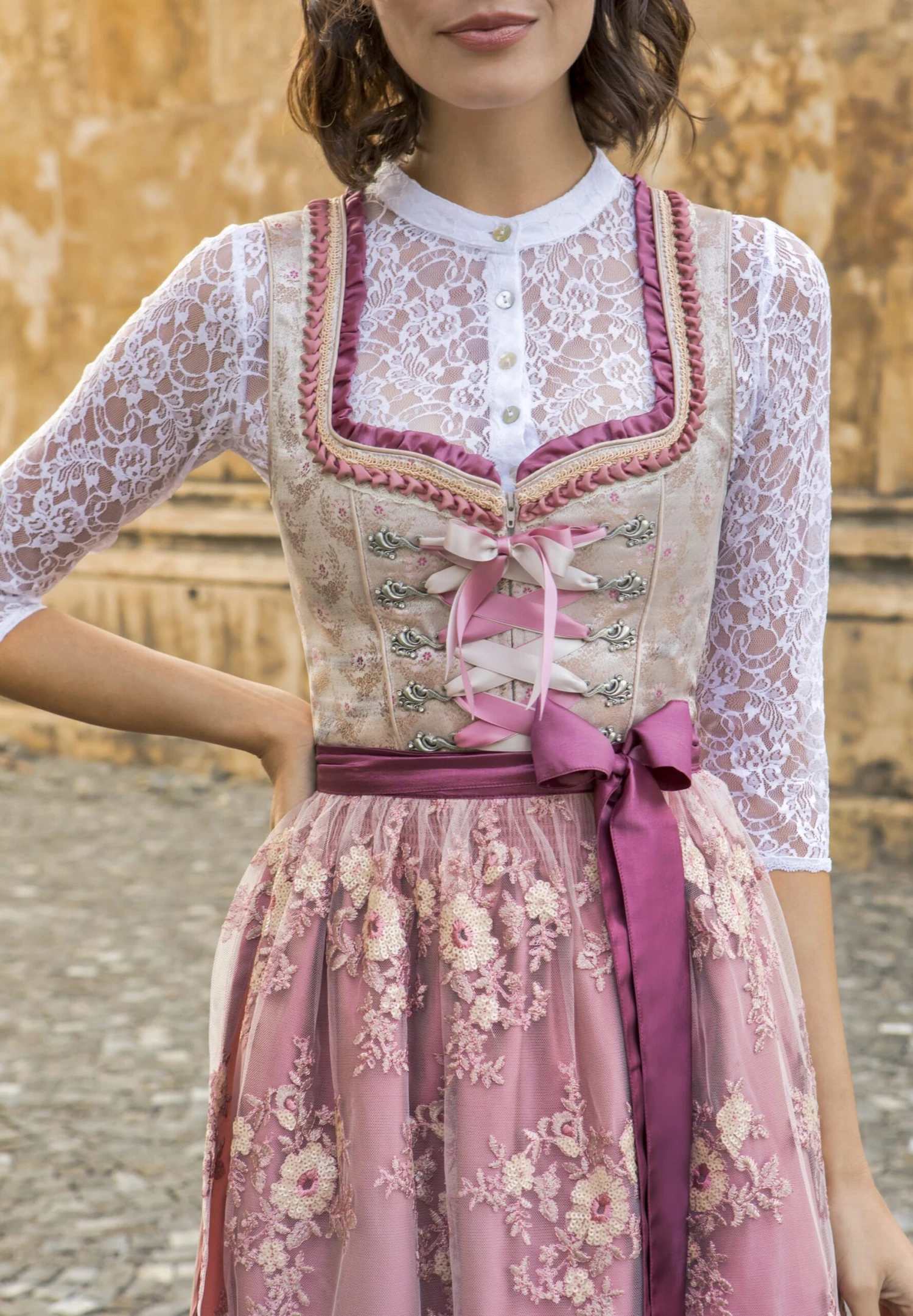 Bluse "5070" In Weiss 7 Bluse "5070" In Weiss – Bild 5